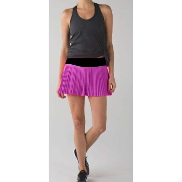 LULULEMON ATHLETICA Pleat To The Street Size 2 - Picture 1 of 5